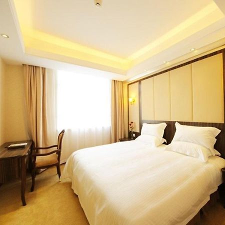 Greentree Inn Shanghai West Huaxia Road Metro Station Express Hotel Extérieur photo